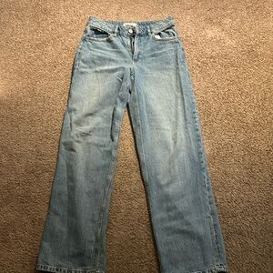 LIGHTWASH BAGGY JEANS